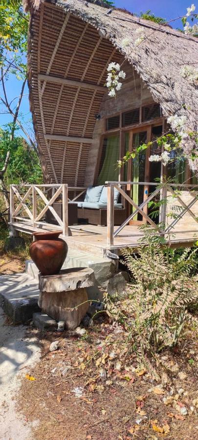 Alam Karang Hotel Gili Gede Exterior photo