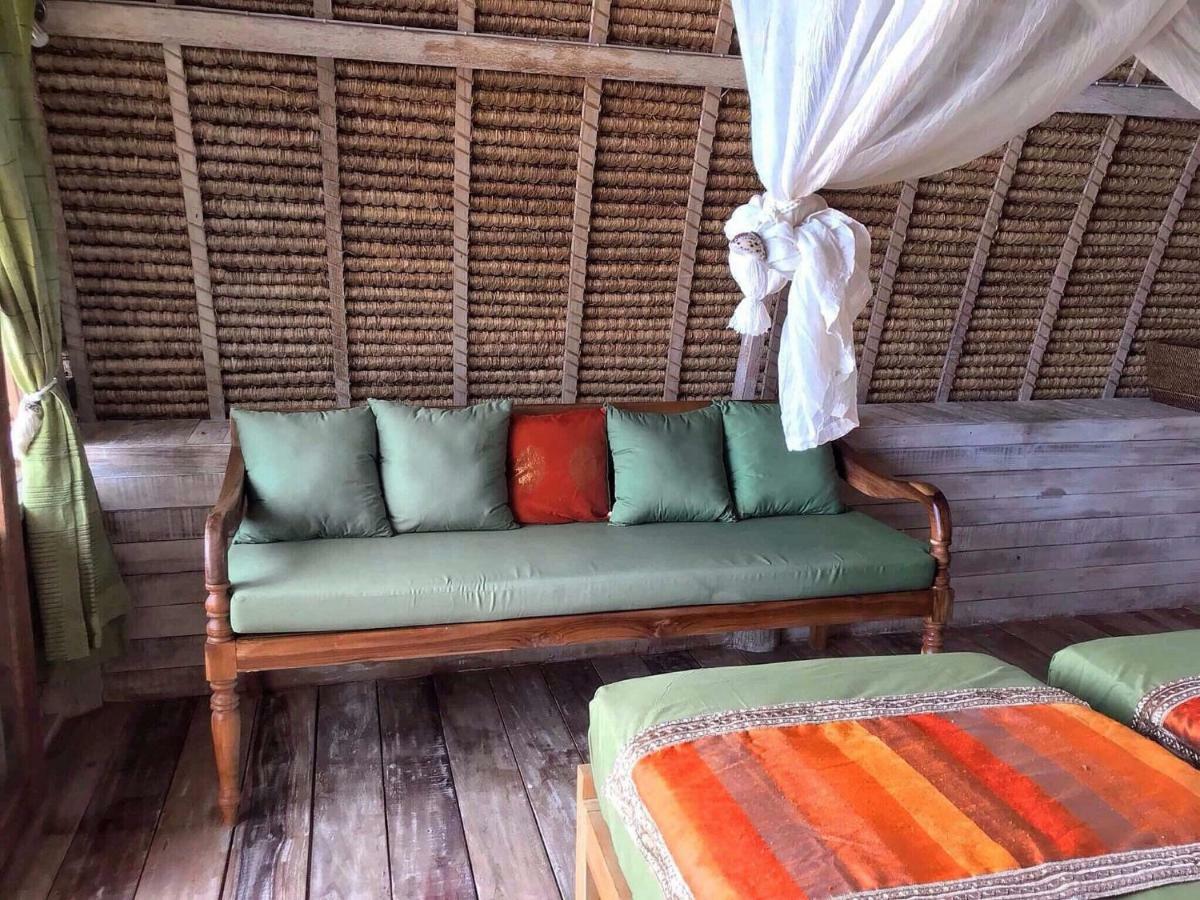 Alam Karang Hotel Gili Gede Exterior photo